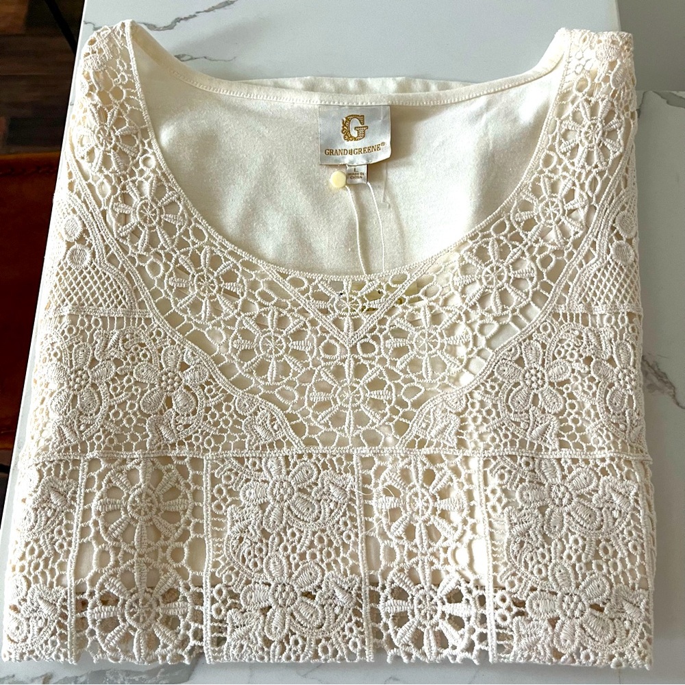 NWT- Grand & Greene Cream Lace Top size L